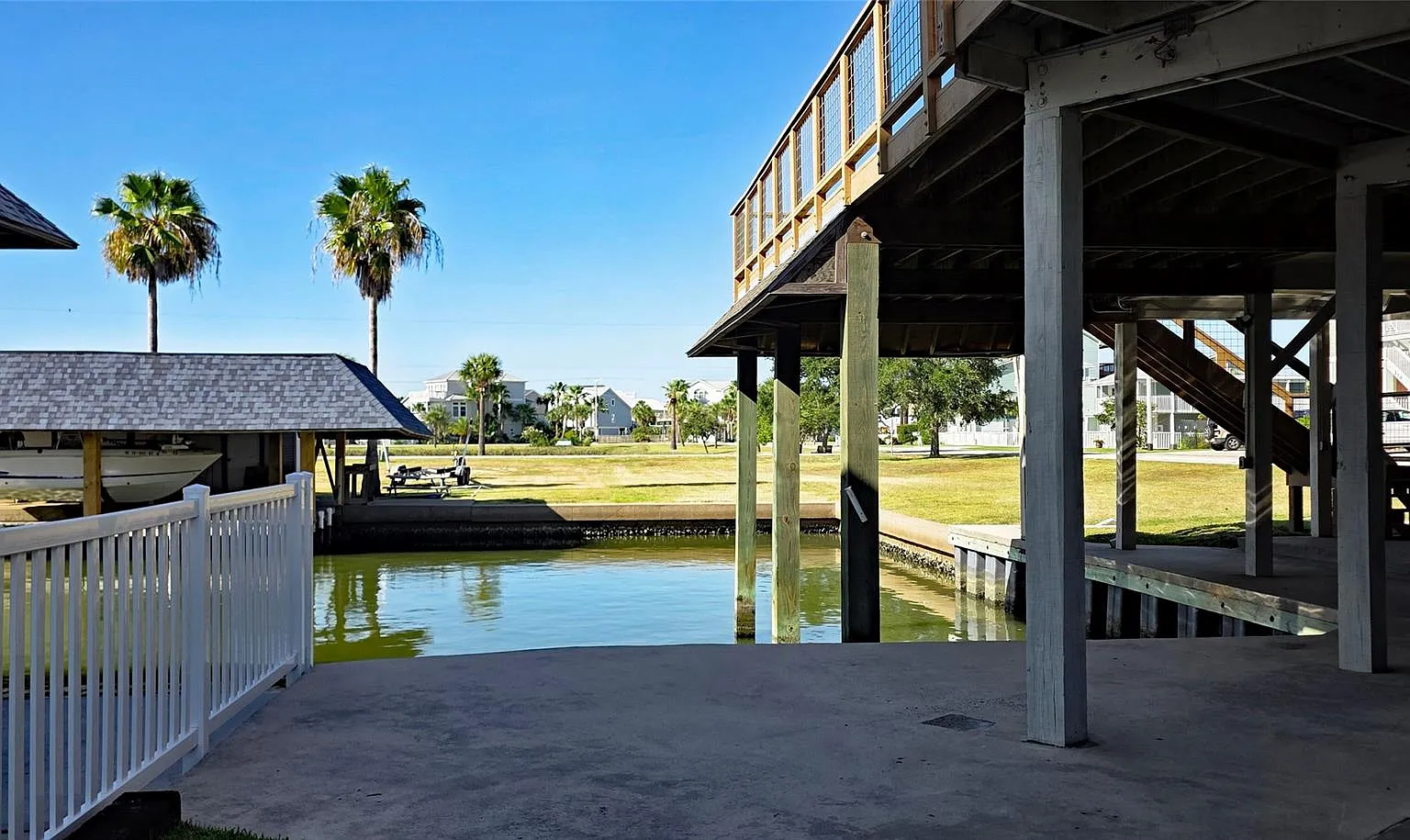 3 bed, 2.5 bath, 1230 sqft, $3,000 — Photo 3