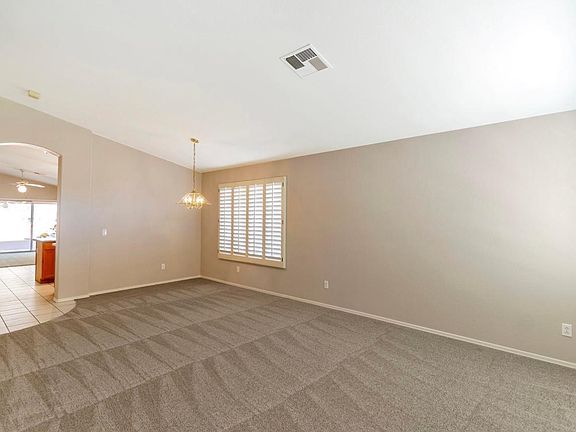 4th image of 236 W Helena Dr