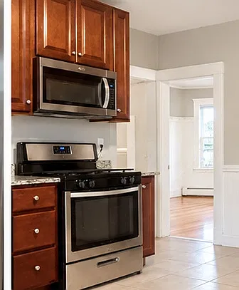 3 bed, 1100 sqft, $3,550 — Photo 2