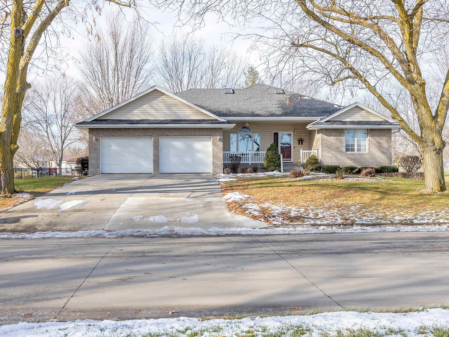 400 12th St, Onawa, IA 51040 Zillow