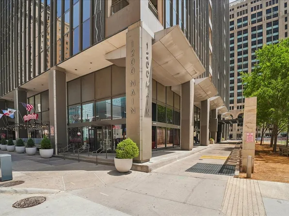 1200 Main St, Dallas, TX 75202