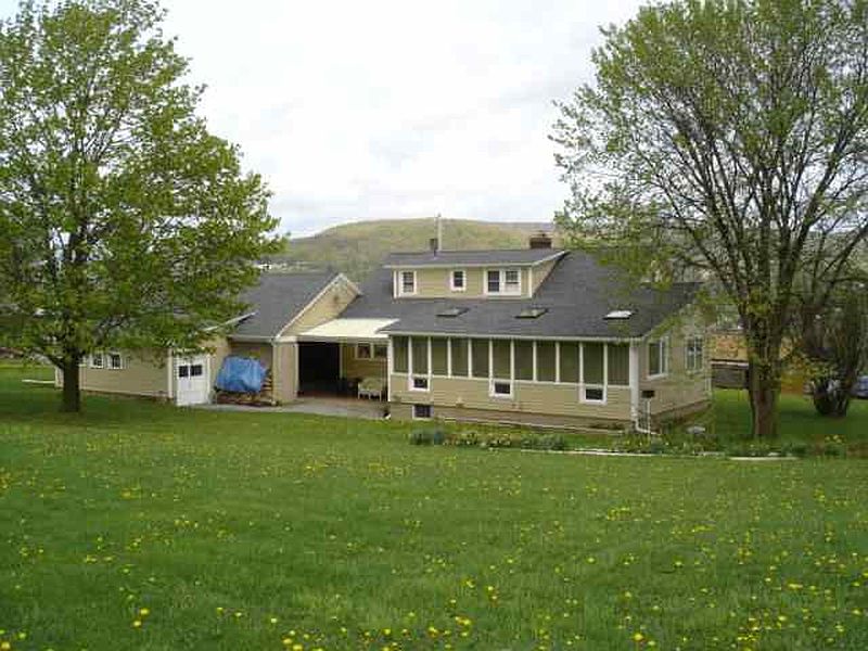 2nd image of 162 MINERAL SPRINGS Road