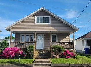 137 Sweet Ave, Pawtucket, RI 02861