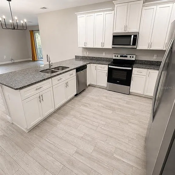 20627 Majestic St — Photo 4