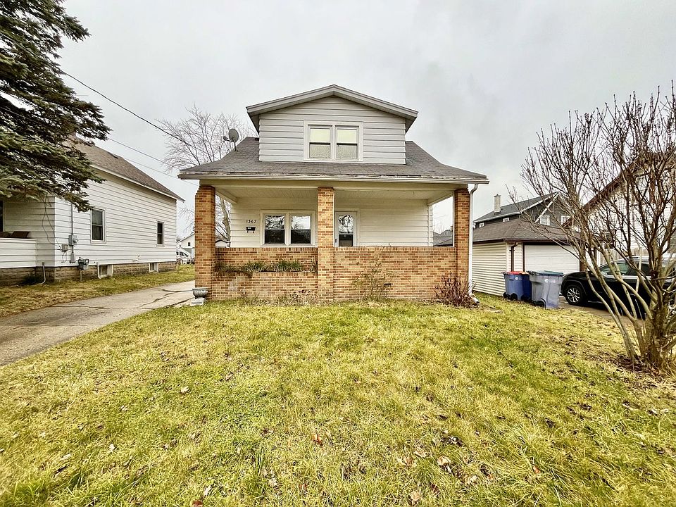 1st image of 1367 Houseman Ave NE