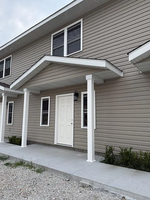 611 Nichols St — Photo 1