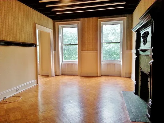 Rented by BLS Realty | media 32