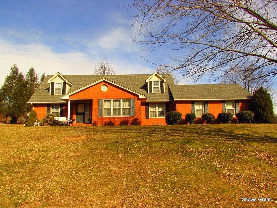 For Sale: 840 Catawba RD, Daleville, Virginia 24083