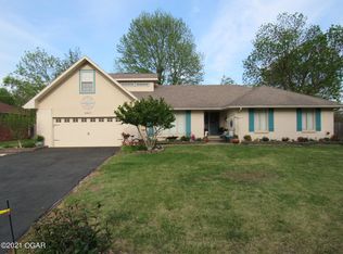 2927 Illinois Ave, Joplin, MO 64804