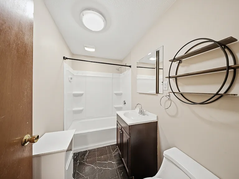 9A Mayberry Dr #5 — Photo 7
