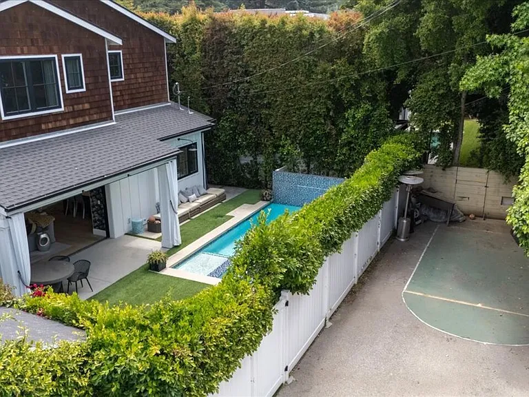 4225 Alcove Ave — Photo 44