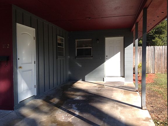 2nd image of 613 SE Church Ave #Duplex