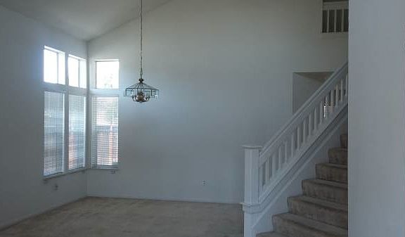 Living/dining room area