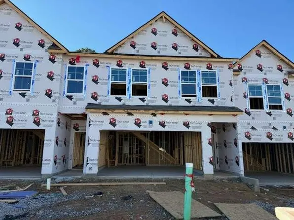 1040 Merritt Dr, Villa Rica, GA 30180