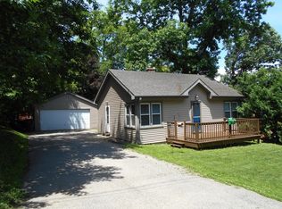 21108 122nd St, Bristol, WI 53104