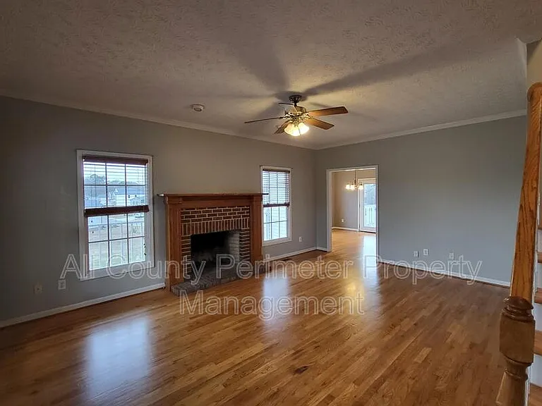653 Glenn Gee Rd — Photo 8