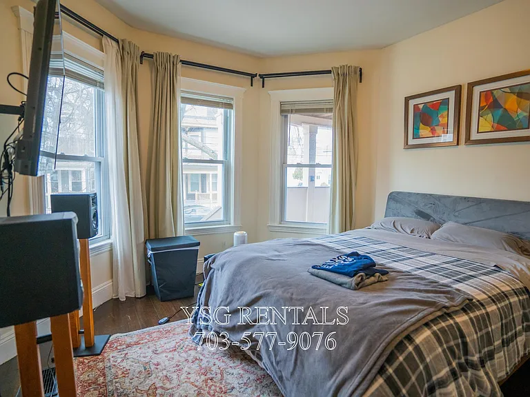 36 Sumner St #1 — Photo 11