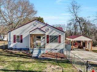 116 Salem Rd, Oak Ridge, TN 37830