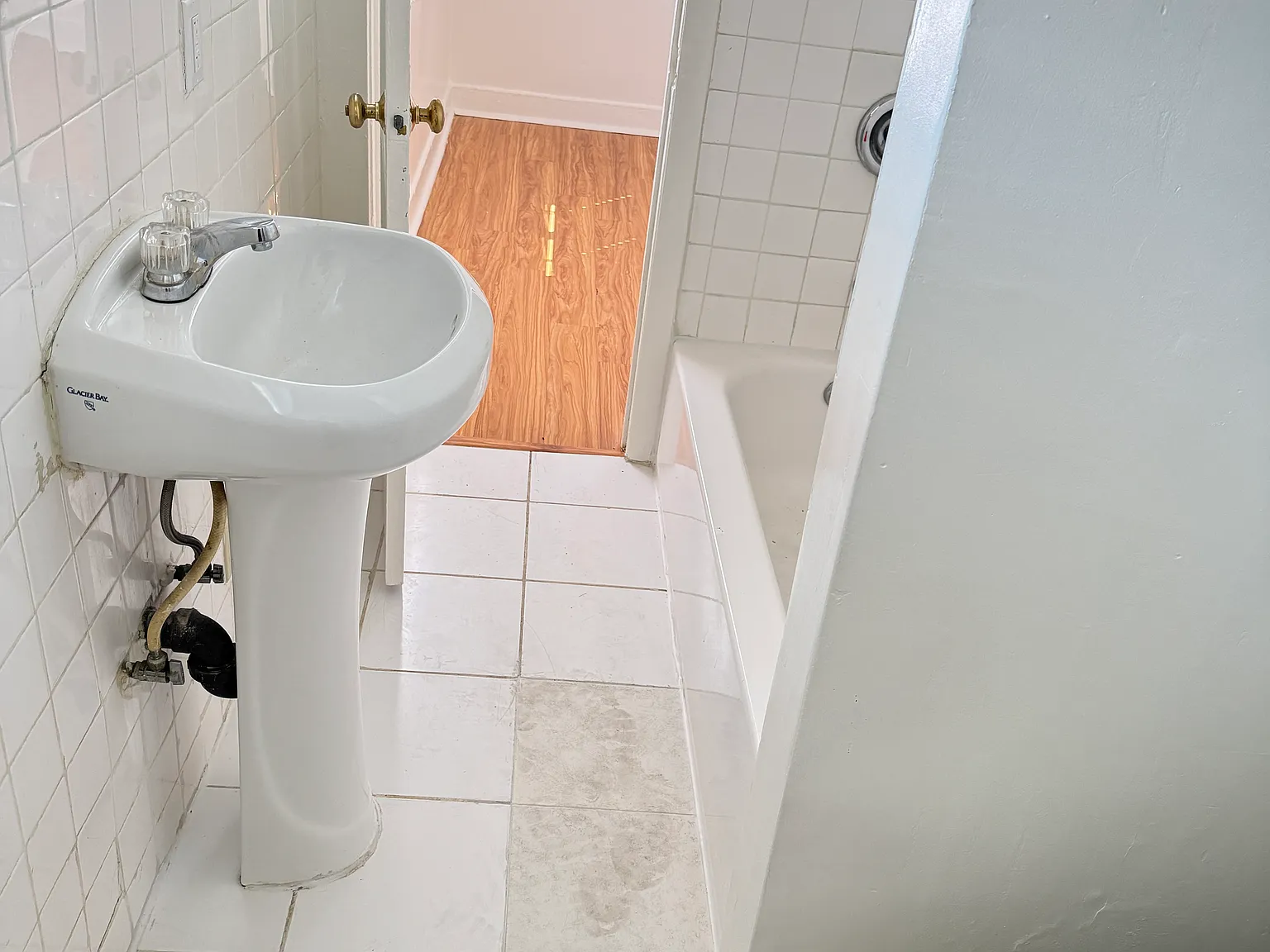 1 bed, 560 sqft, $2,100 — Photo 4