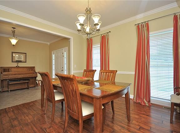 4th image of 2006 Earl Pearce Cir