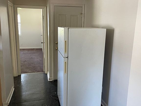 4th image of 1225 Superior Ave APT 3