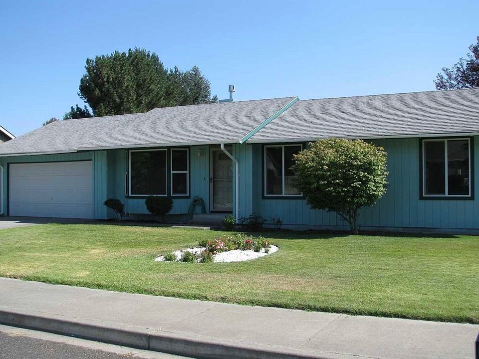 1st image of 4202 Riverhill Dr