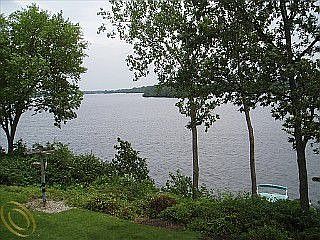 1st image of 640 Cliffs Dr APT 101B