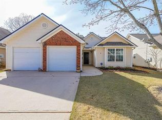 6 Belltree Cir, Newnan, GA 30265