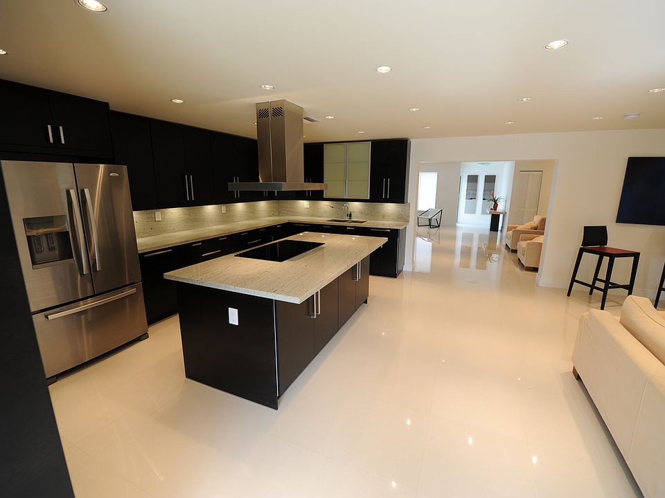 2nd image of 5910 SW 94th Ct