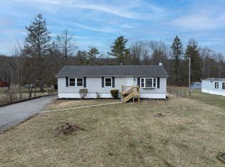 618 N Chodikee Lake Rd, Lloyd, NY 12528
