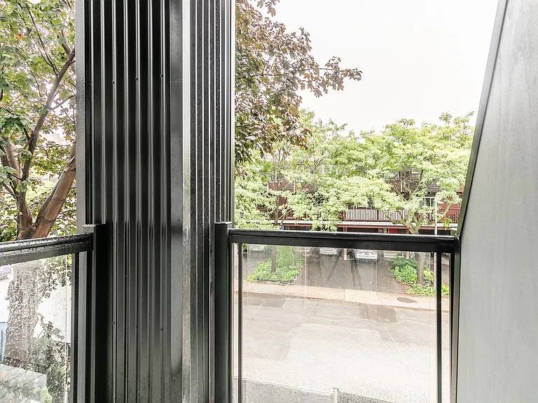 253 York St #6 — Photo 6