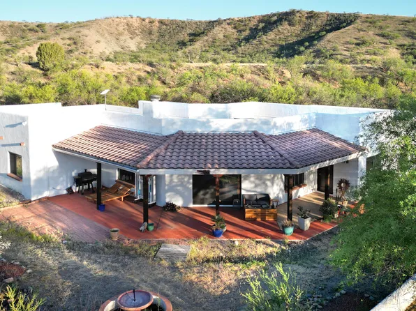 180 Circulo Montana, Nogales, AZ 85621