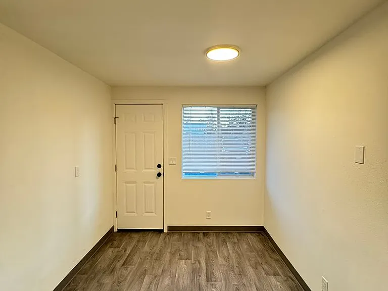 523-01 Benton Village — Photo 15
