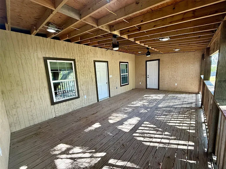 9013 Puritan Way — Photo 7
