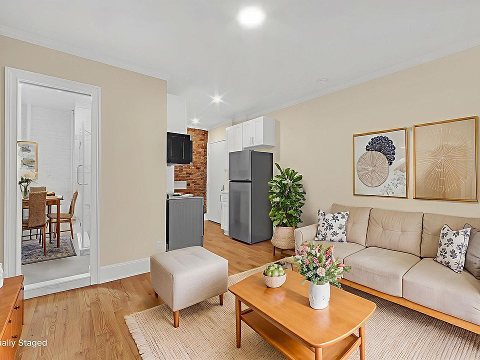 1st image of 318 E 11th St #7