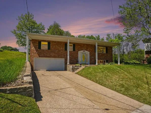 3694 Oakmeadow Ln, Cincinnati, OH 45247