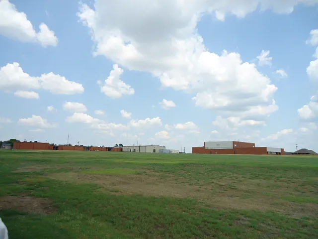 800 S Bouziden Dr — Photo 19