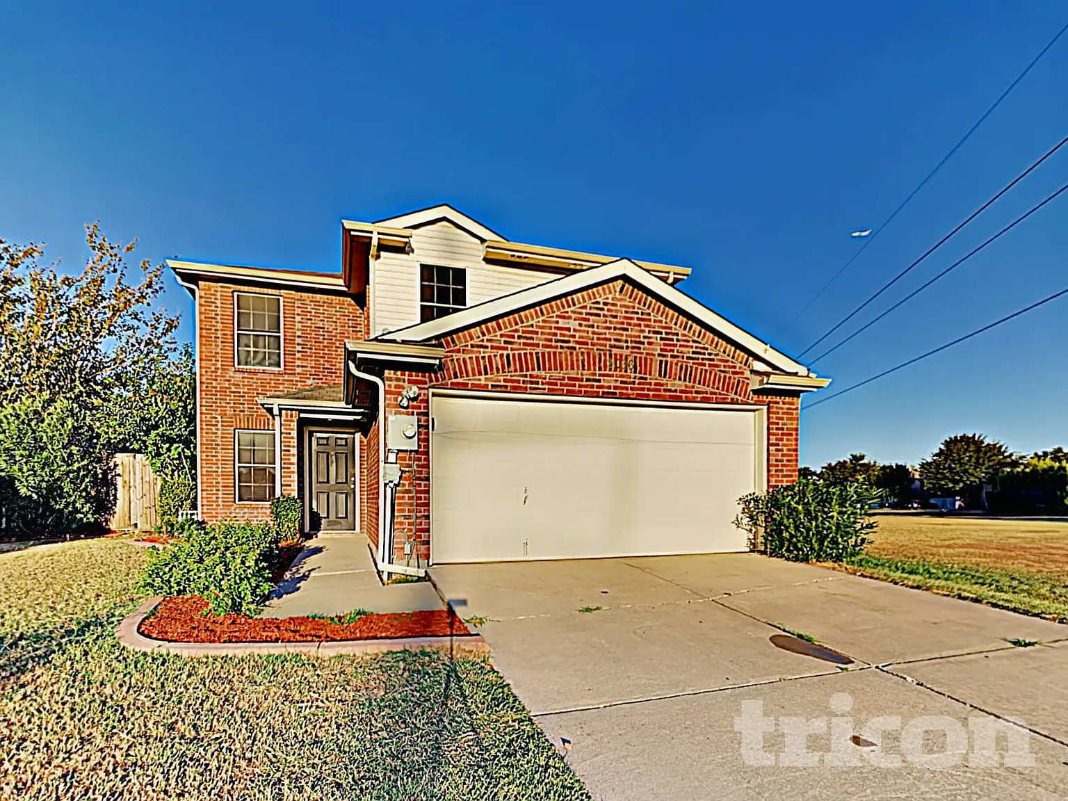 2036 Talon Drive Lewisville TX — Photo 2
