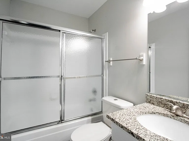 309 Bentley Ct — Photo 13