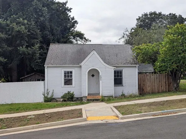 595 SW Clay St, Dallas, OR 97338