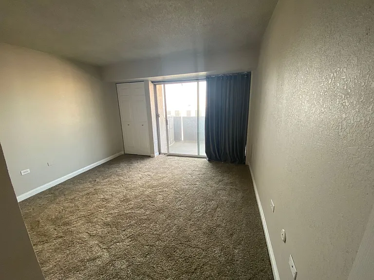 909 Logan St #11E — Photo 15