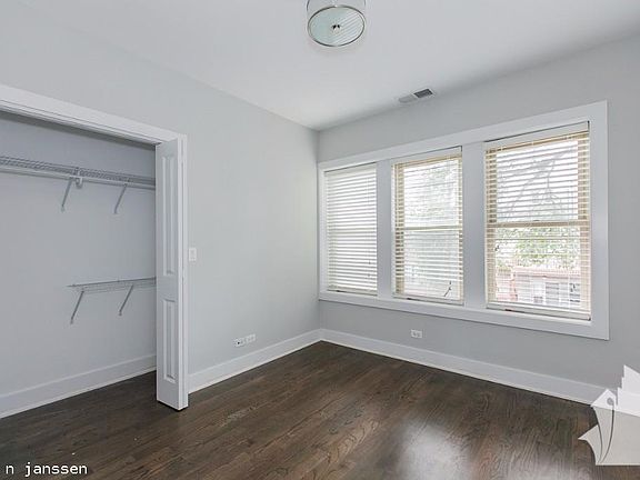 4th image of 3917 N Janssen Ave #1418