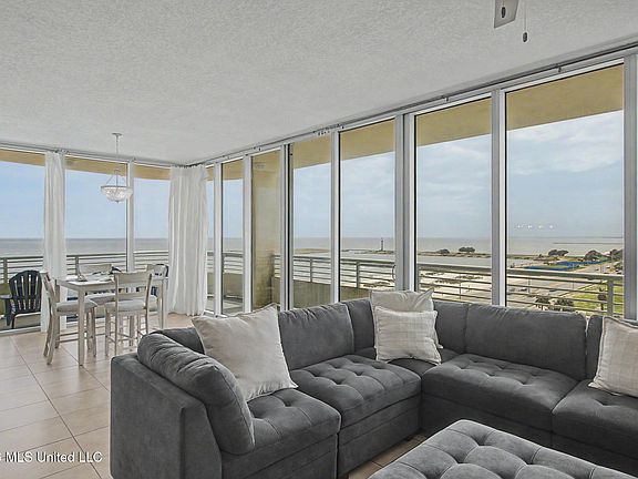 5th image of 2060 Beach Blvd Unit 504