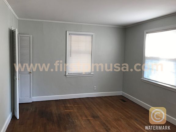 3rd image of 3007 Peggy Ln