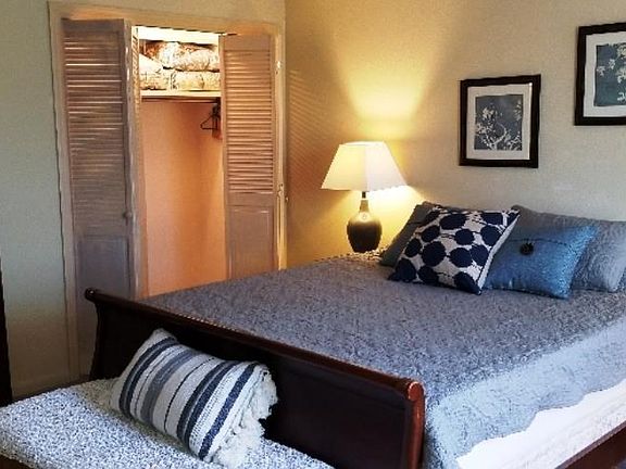 5th image of 38 Badalona Cir
