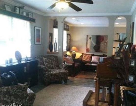 4th image of 206 Eagle Dr