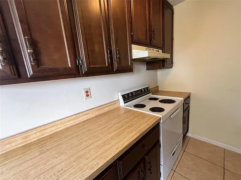 423 E Sessoms Ave #3 — Photo 9