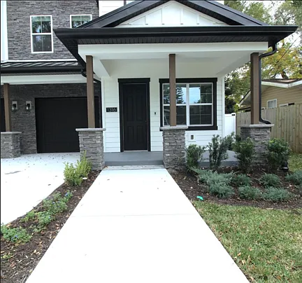 1320 Noble Pl — Photo 2