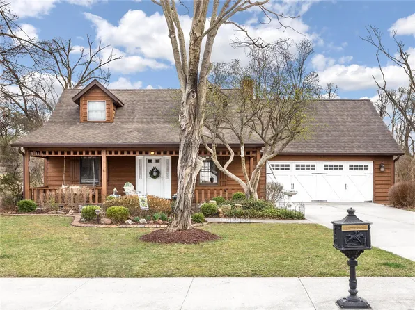 1016 Pine Lake Rd, Collinsville, IL 62234