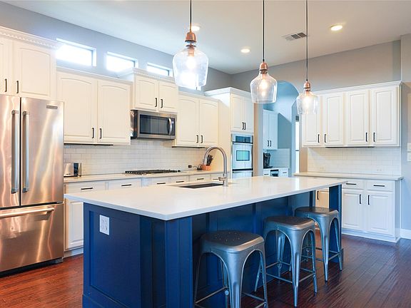 3rd image of 102 Indigo Run Cv